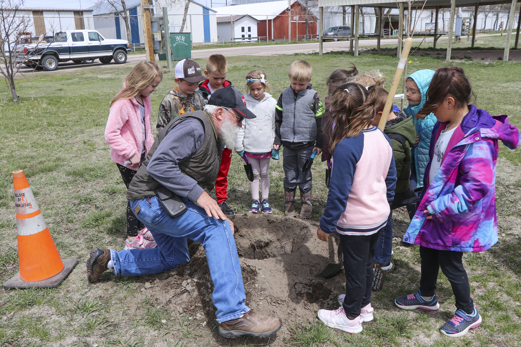 PHOTOS KindergartenArborDaytrees050522418.jpg